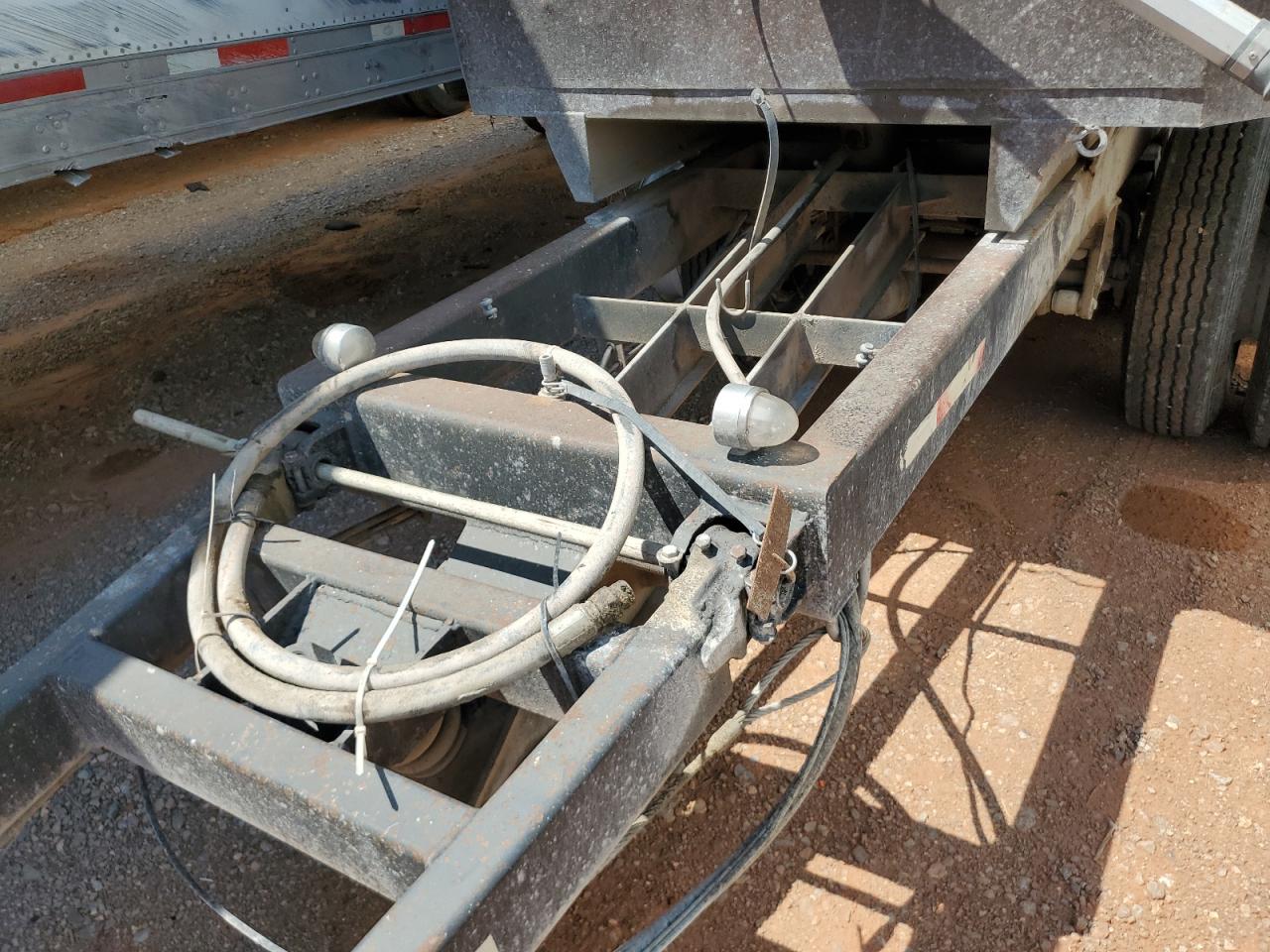 Lot #3227515621 2003 LEACH UNKNOWN