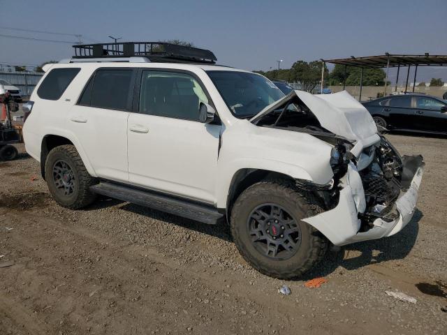 2018 TOYOTA 4RUNNER SR5 JTEZU5JR0J5185835