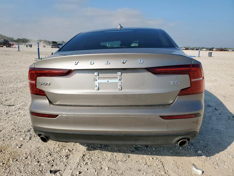 2021 VOLVO S60 T5 MOM 7JR102FK3MG092874