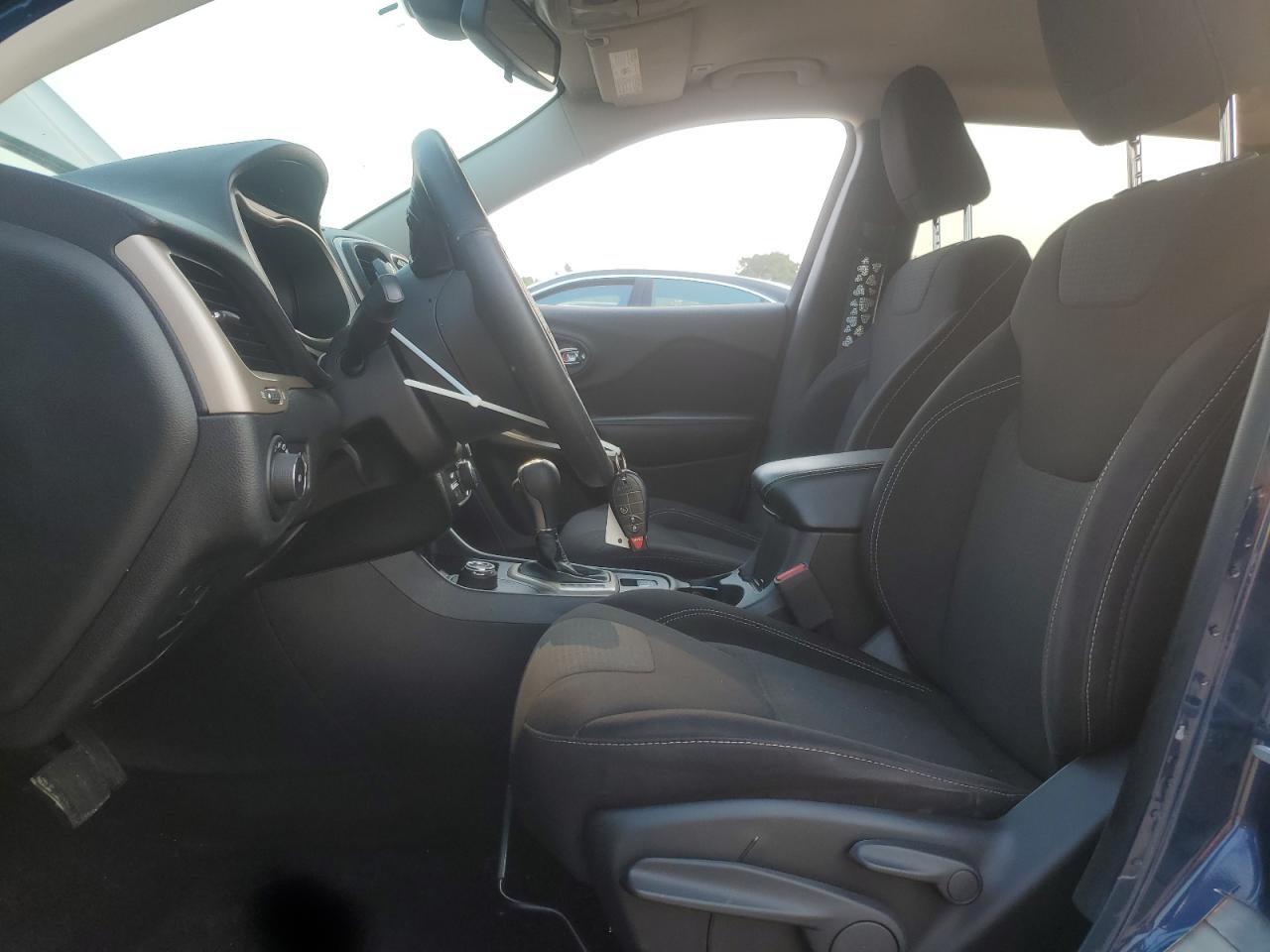 JEEP GRAND CHEROKEE LATITUDE