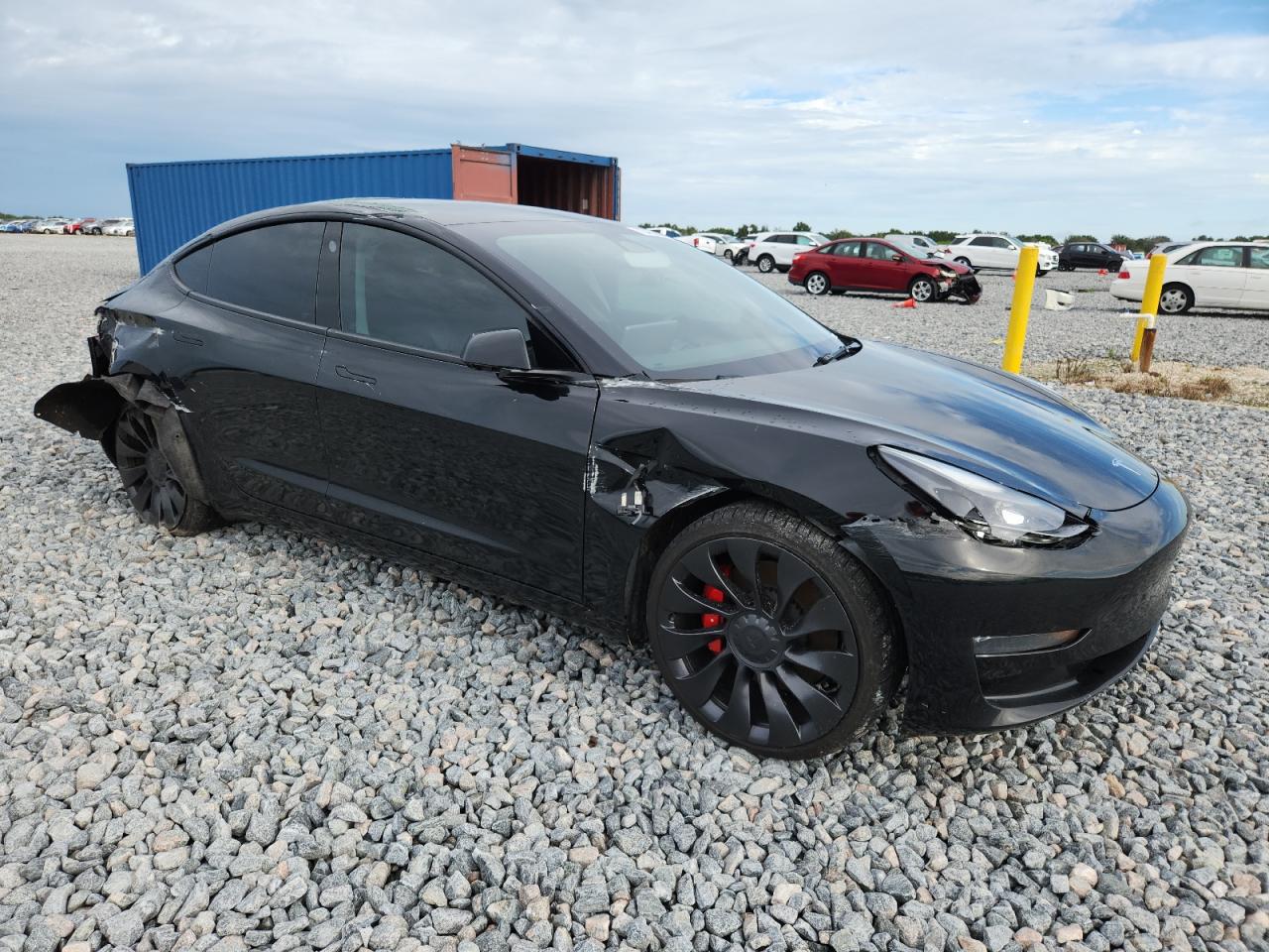 TESLA MODEL 3
