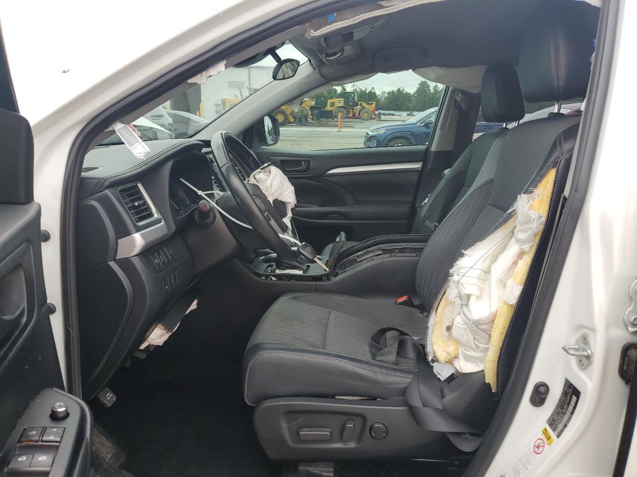 TOYOTA HIGHLANDER LE