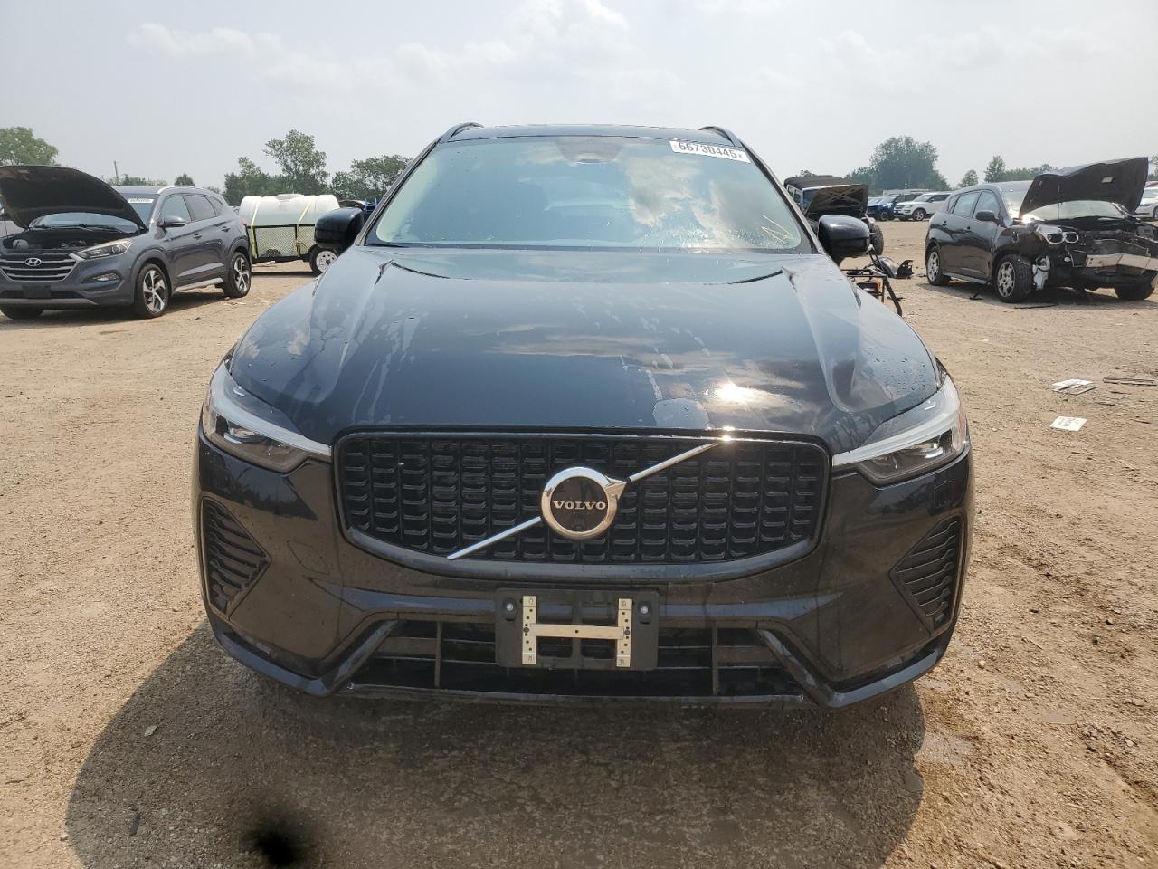 VOLVO XC60 PLUS