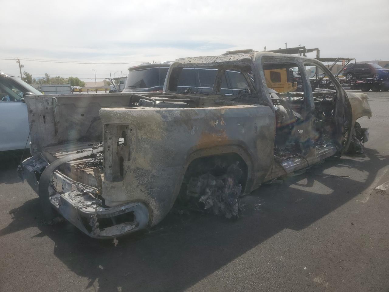 GMC SIERRA K1500 SLT