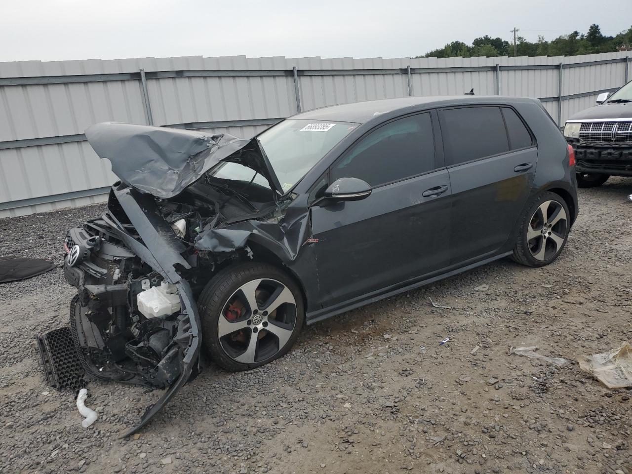 VOLKSWAGEN GOLF GTI S