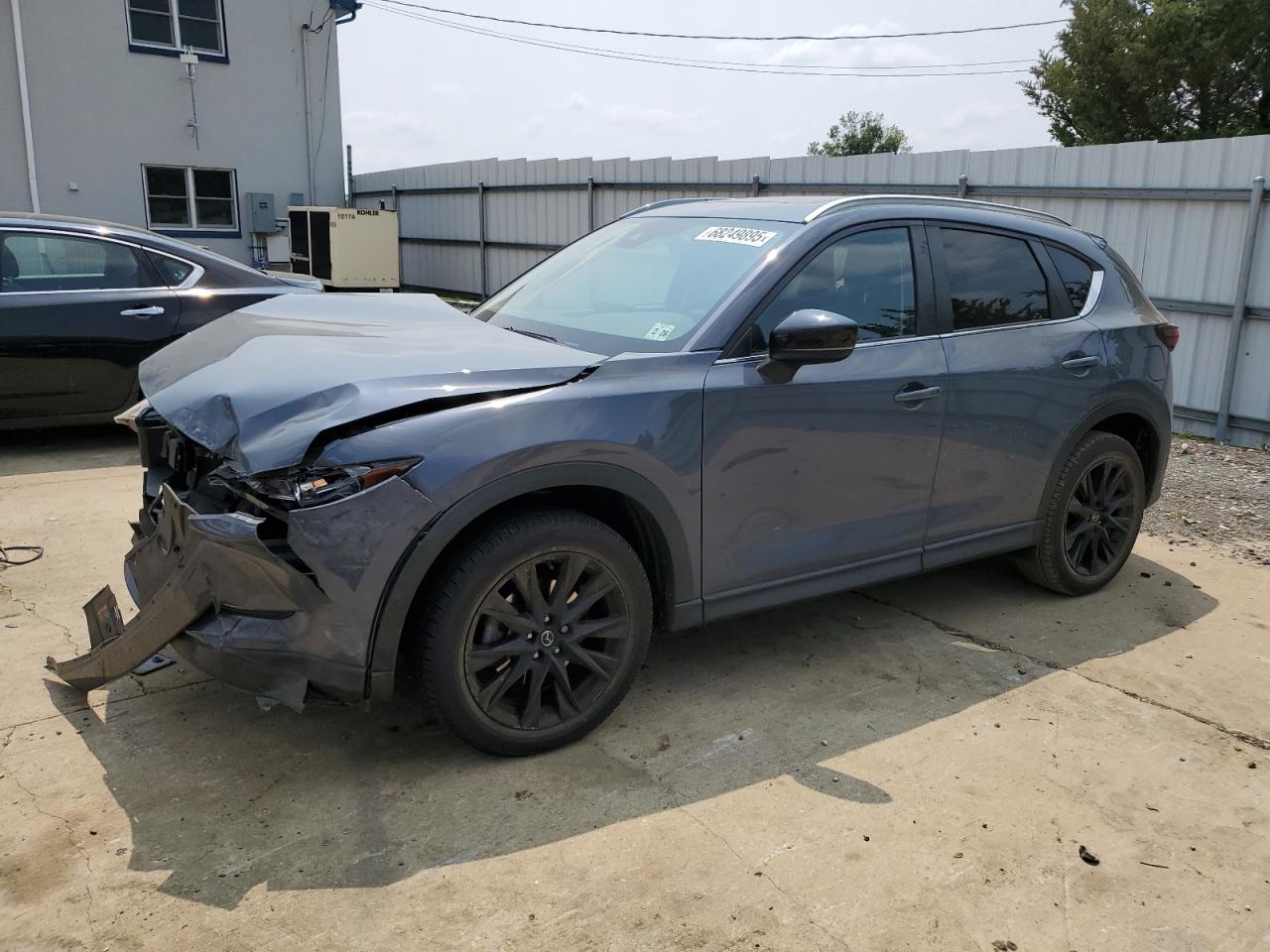 MAZDA CX-5 CARBON EDITION