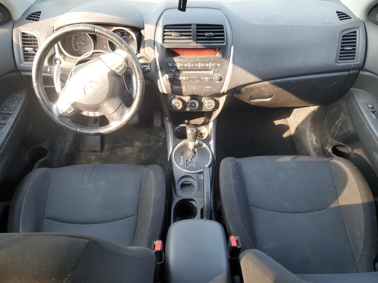 MITSUBISHI OUTLANDER ES