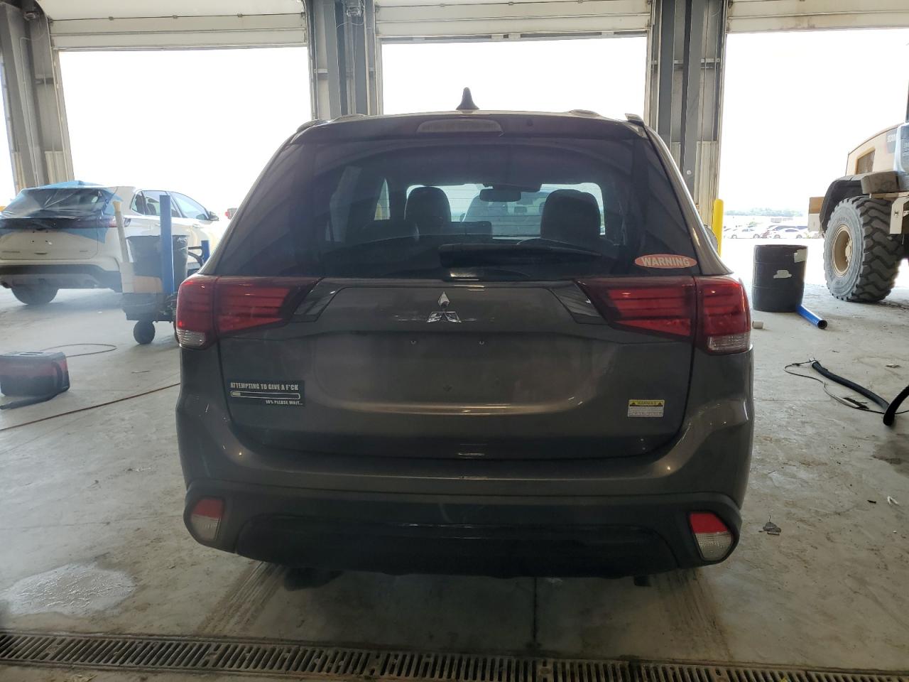 MITSUBISHI OUTLANDER SE