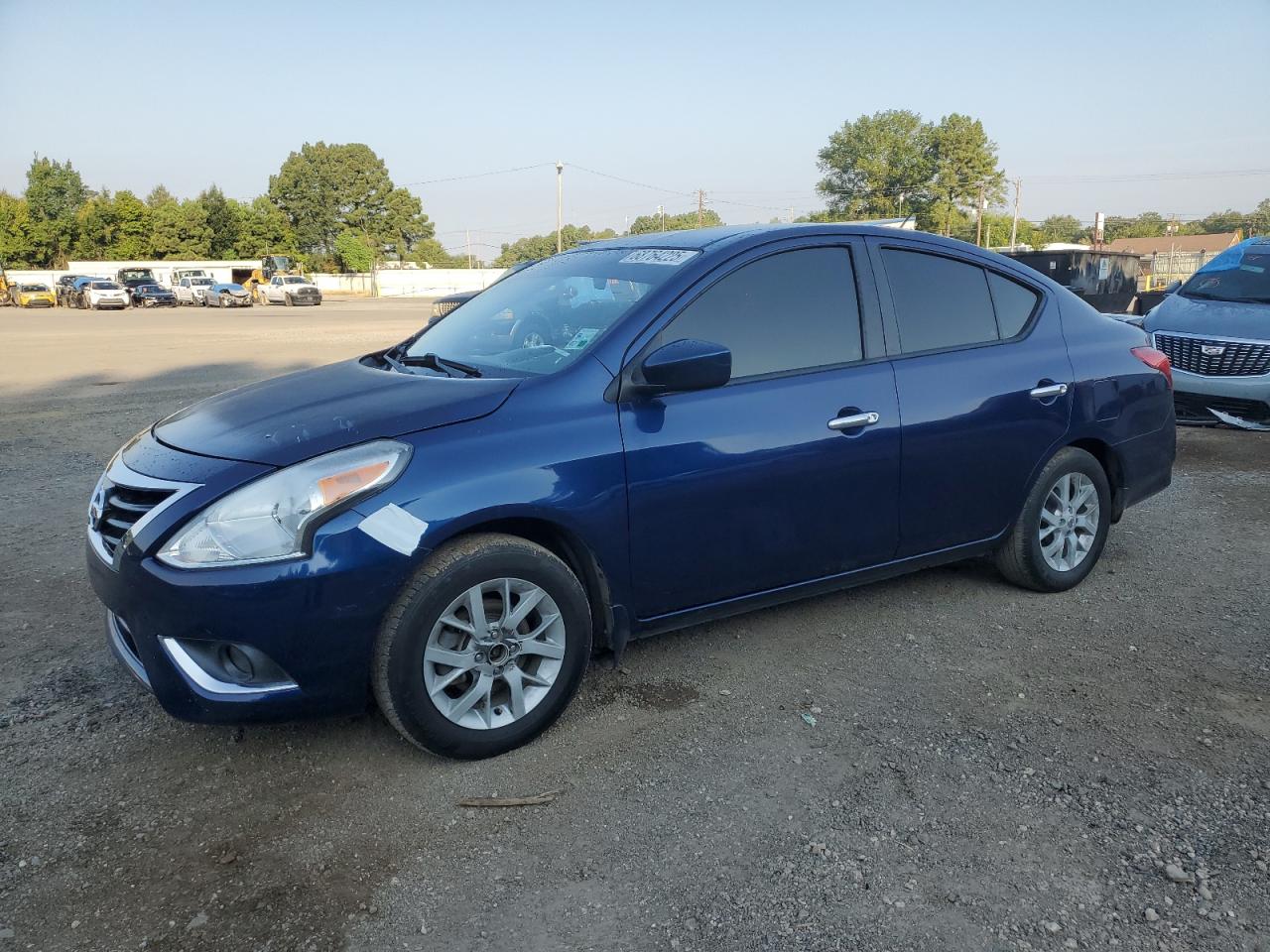 NISSAN VERSA S