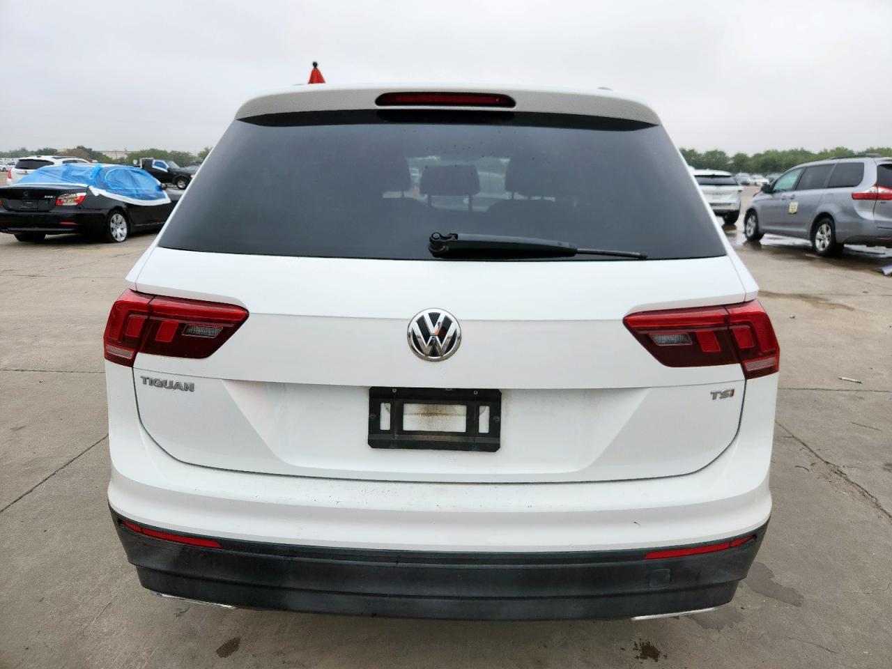 VOLKSWAGEN TIGUAN S