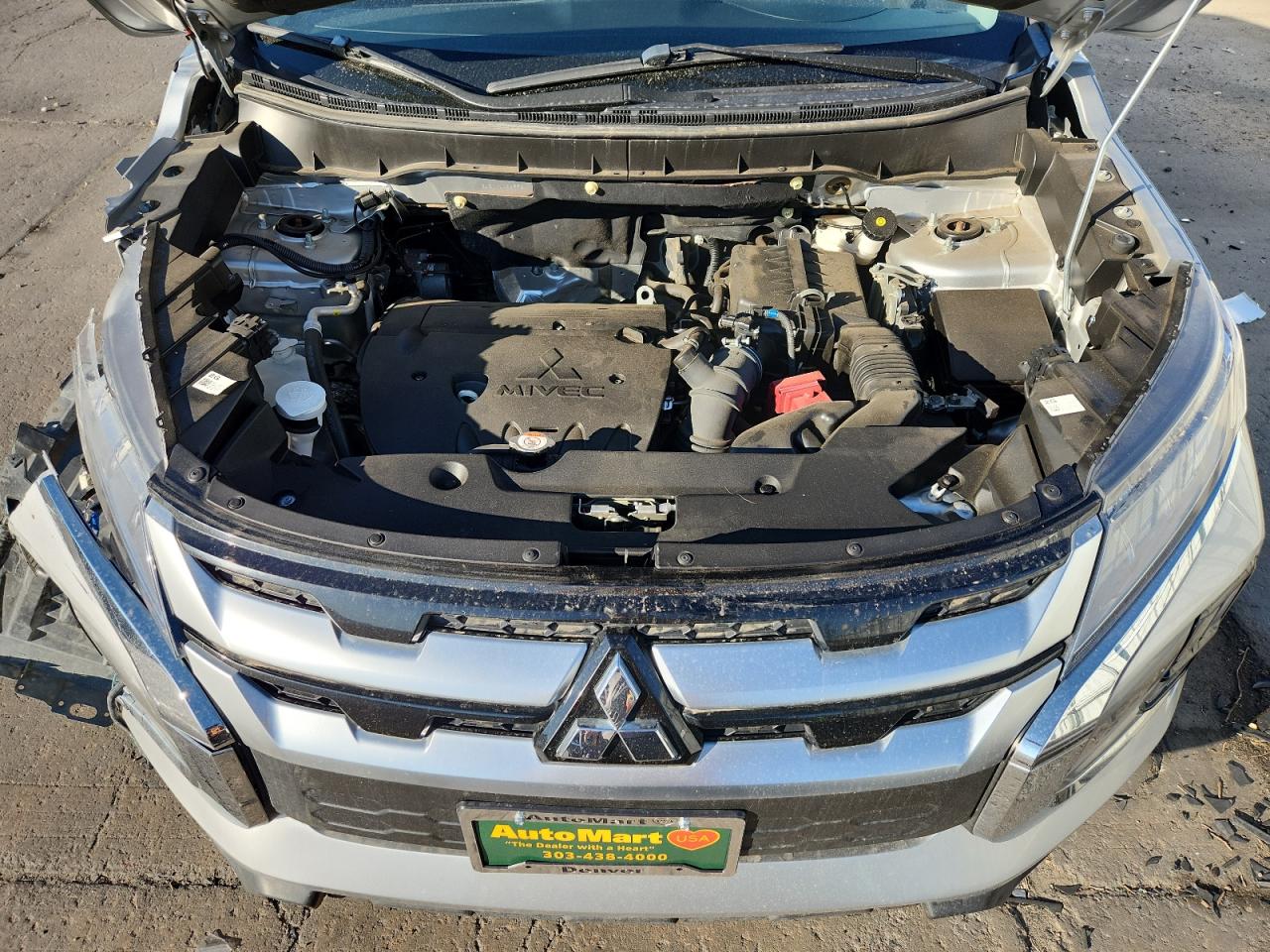 MITSUBISHI OUTLANDER ES