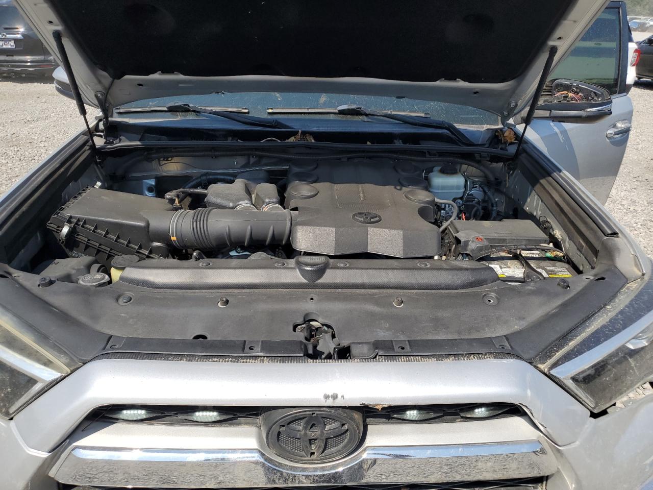 TOYOTA 4RUNNER SR5/SR5 PREMIUM