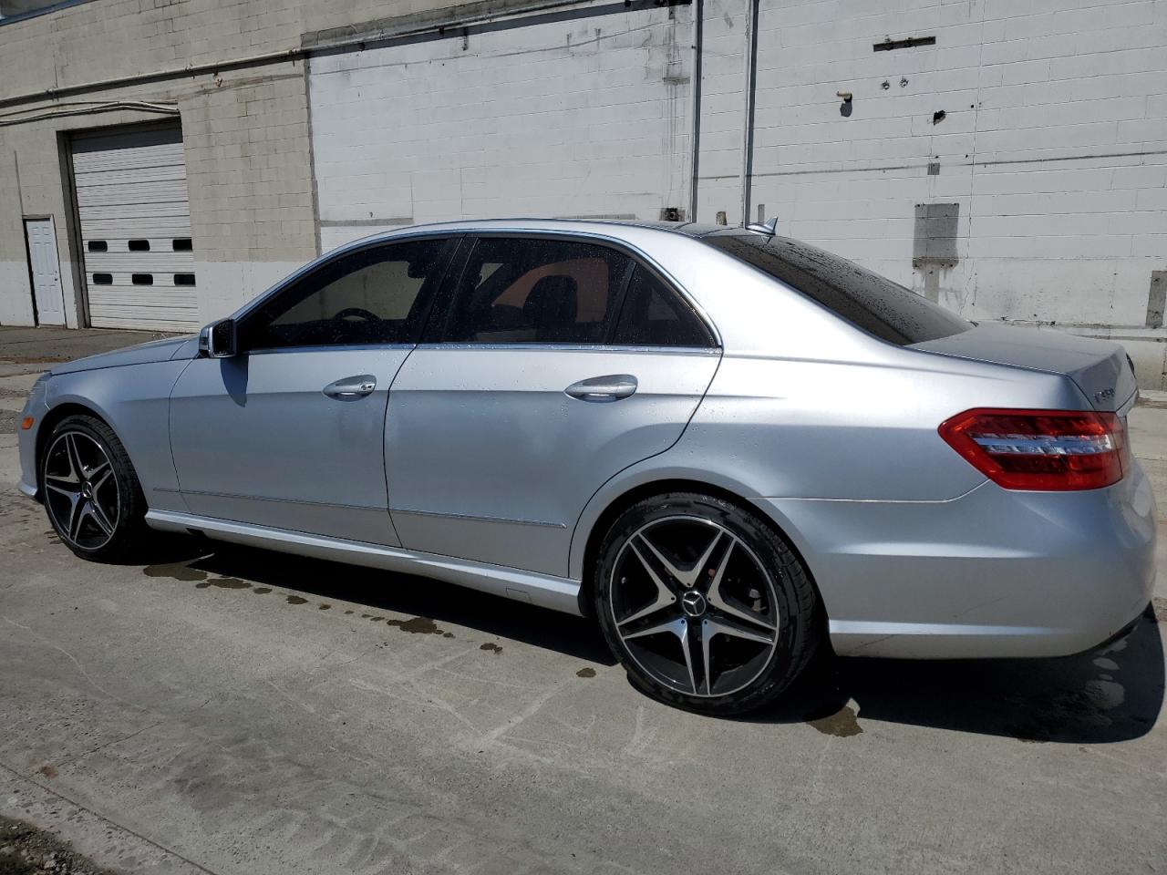 MERCEDES-BENZ E-CLASS 350