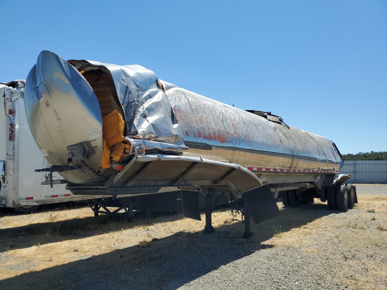 Lot #3227634462 2019 WALKER TANKER