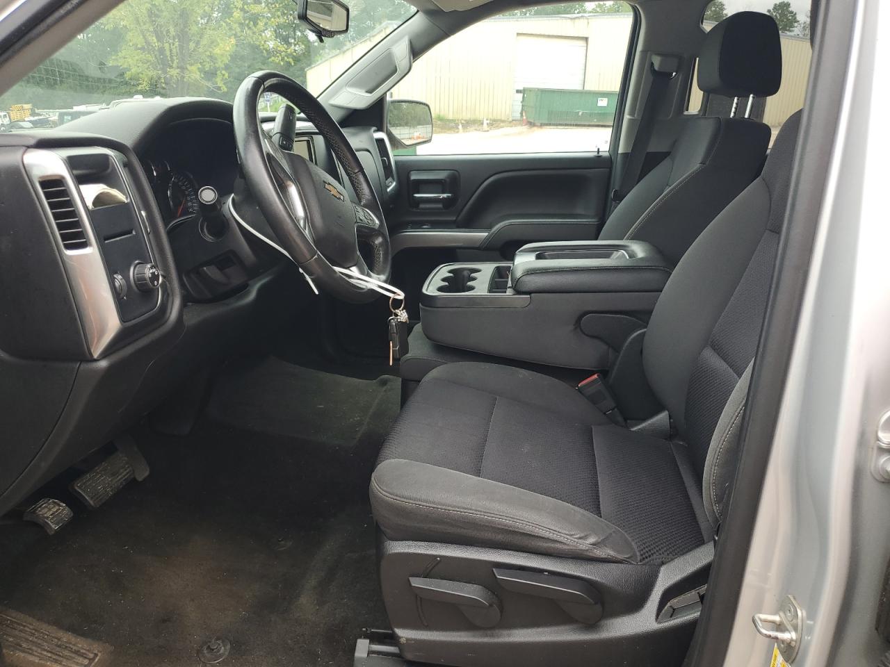 CHEVROLET SILVERADO C1500 LT