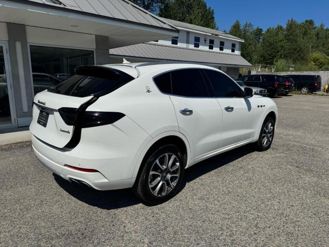 2017 MASERATI LEVANTE LU ZN661XUL7HX256500