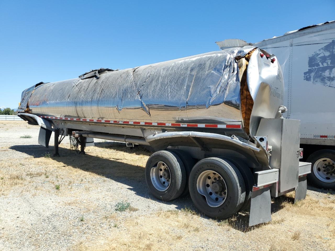 Lot #3227634462 2019 WALKER TANKER