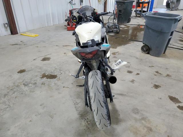 2024 YAMAHA YZFR3 A MH3RH18Y7RK016196
