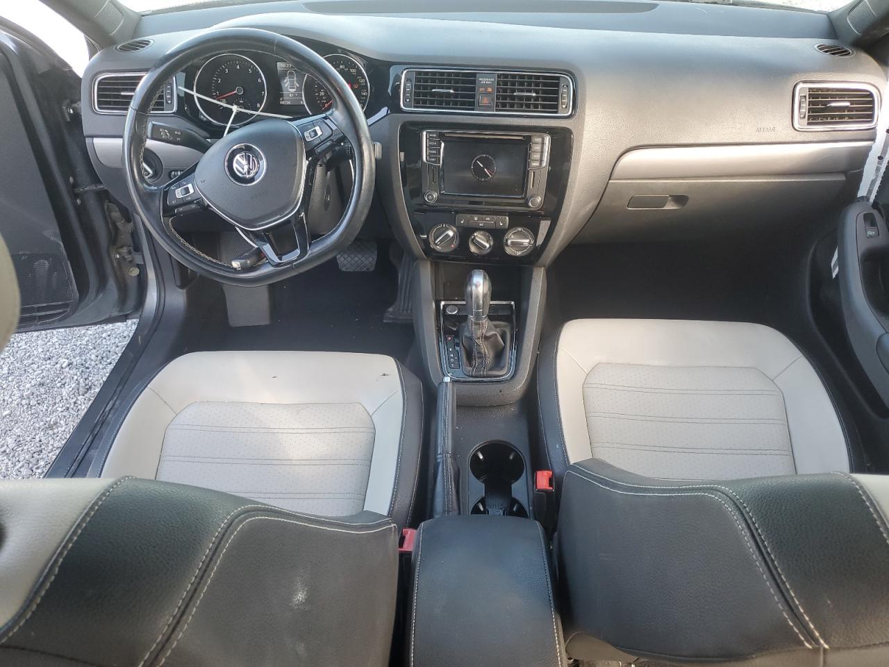 VOLKSWAGEN JETTA SPORT