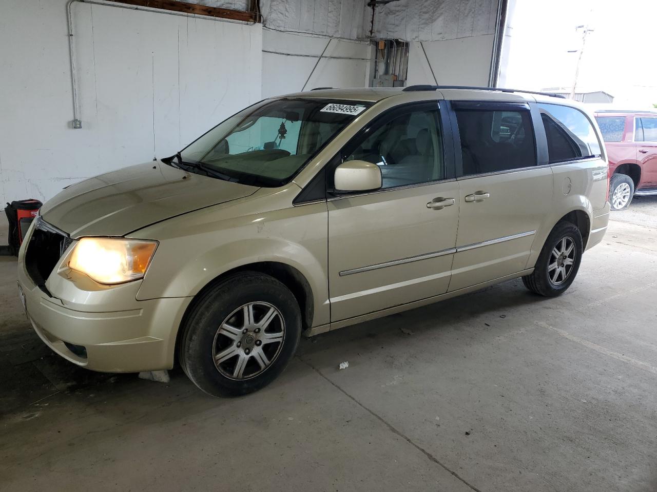 CHRYSLER TOWN & COUNTRY TOURING