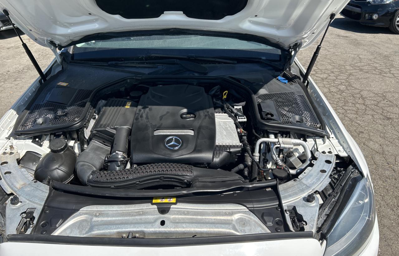 MERCEDES-BENZ C-CLASS 300