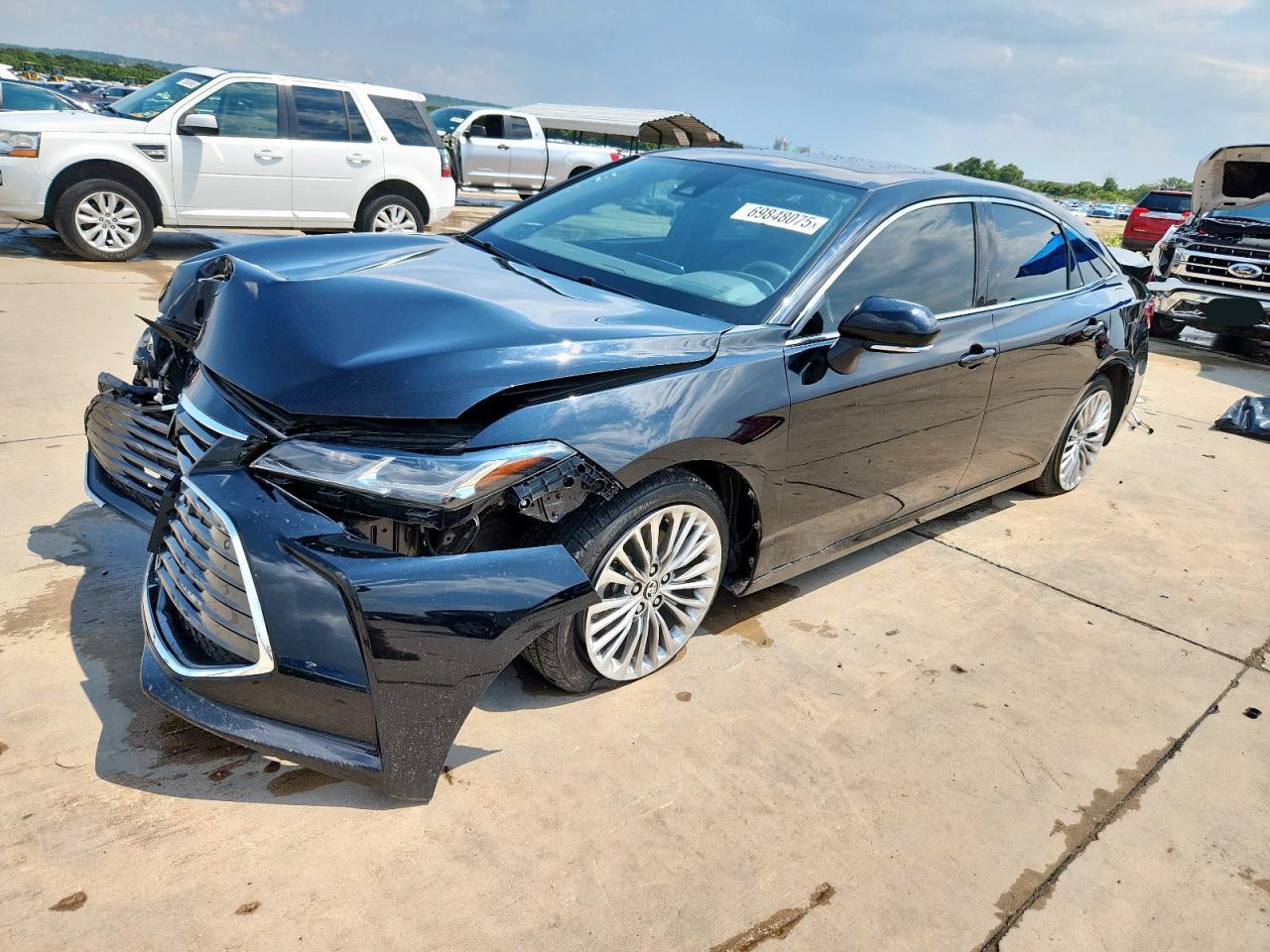TOYOTA AVALON XLE