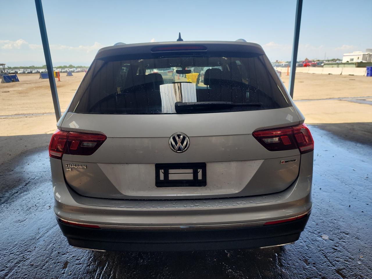 VOLKSWAGEN TIGUAN SE