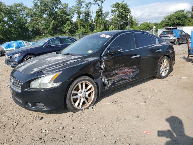 NISSAN MAXIMA S