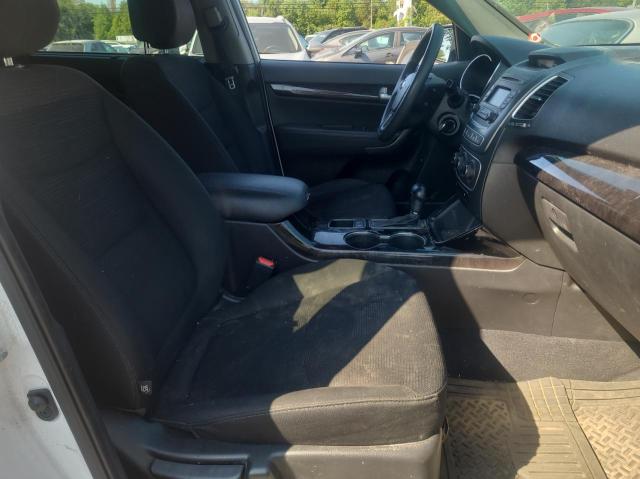 2015 KIA SORENTO LX - 5XYKTCA63FG636029