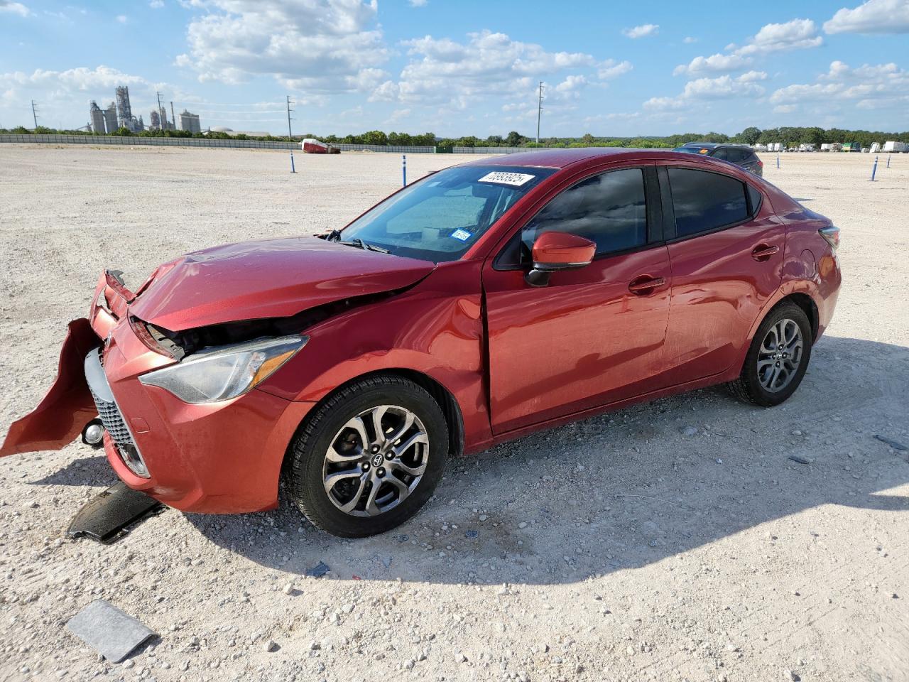 TOYOTA YARIS L