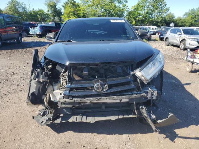 2018 TOYOTA HIGHLANDER SE 5TDJZRFH3JS816825