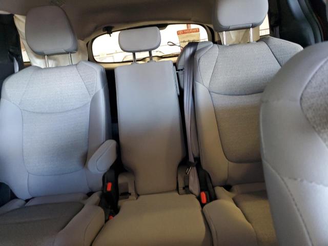 2025 TOYOTA SIENNA LE 5TDBSKFC3SS176914