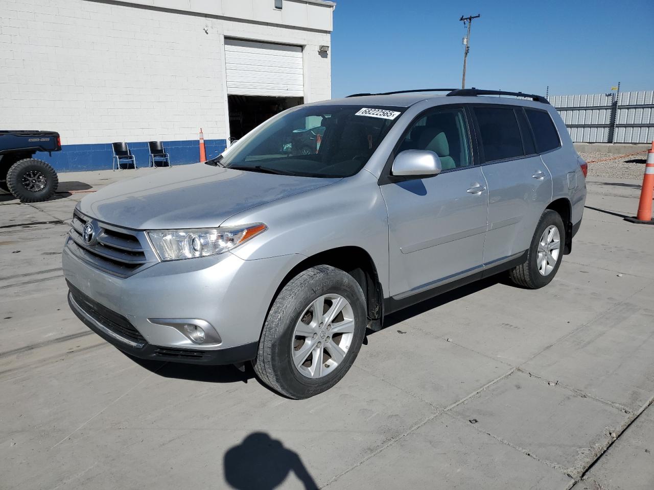 TOYOTA HIGHLANDER BASE
