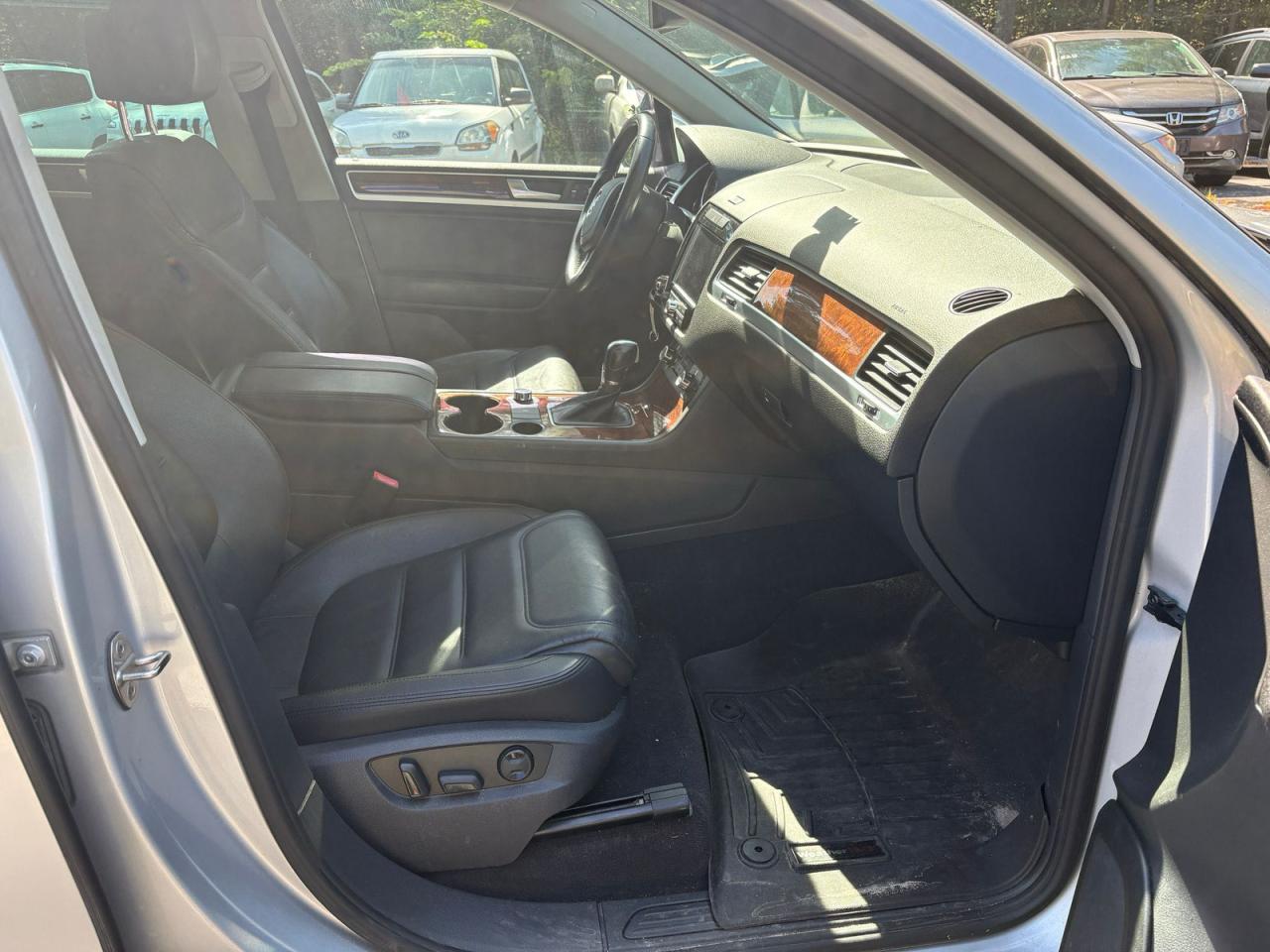 VOLKSWAGEN TOUAREG V6