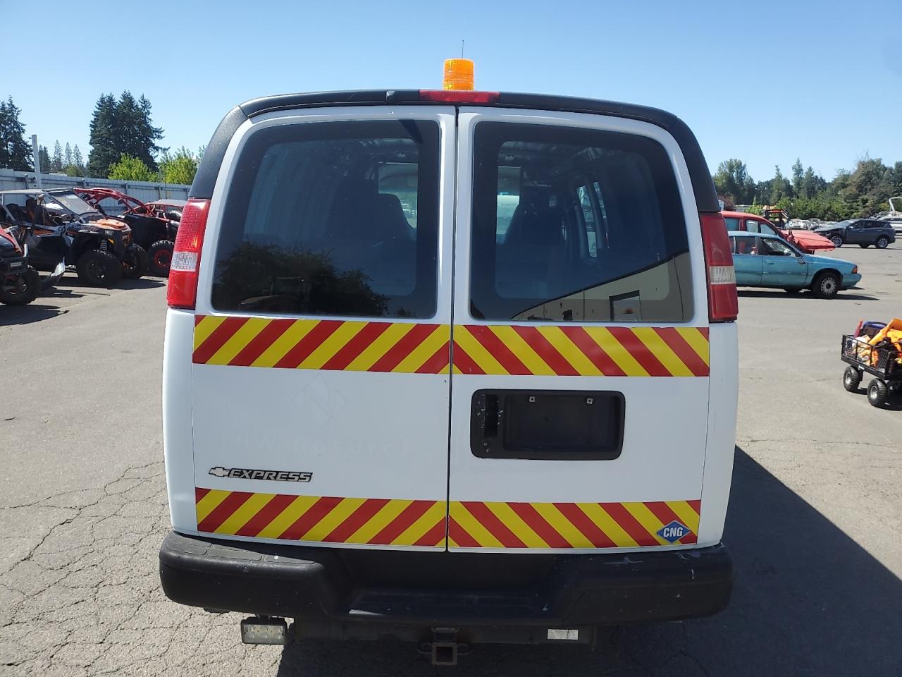 Lot #3210850931 2004 CHEVROLET EXPRESS G2