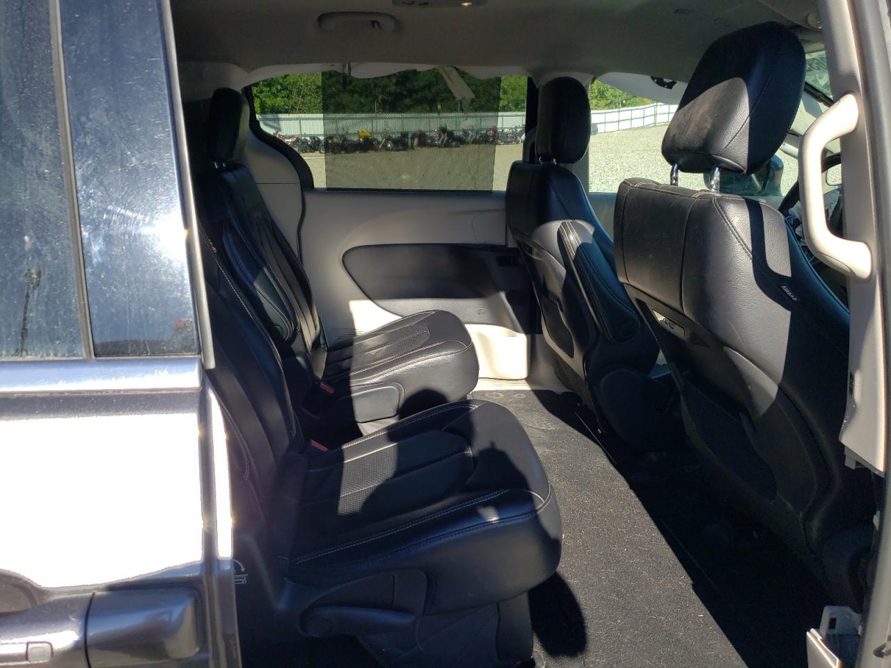 CHRYSLER PACIFICA TOURING L