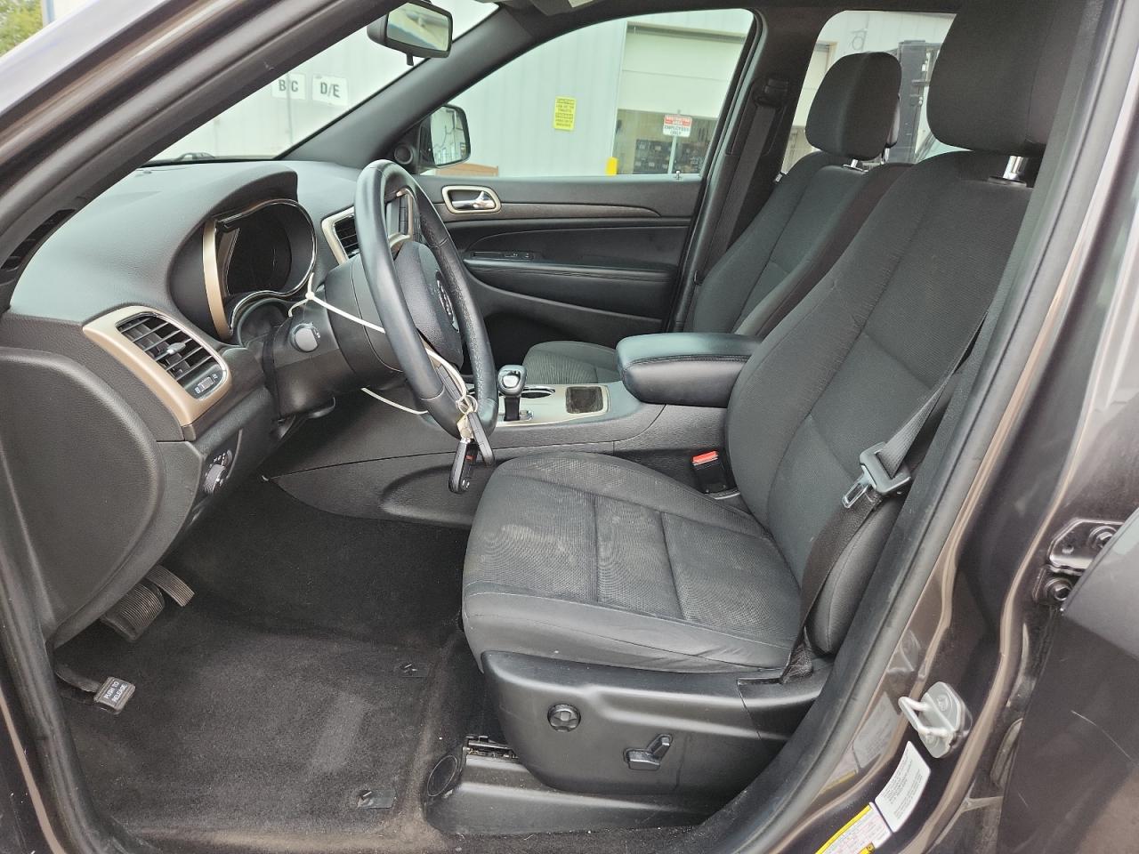 JEEP GRAND CHEROKEE LAREDO