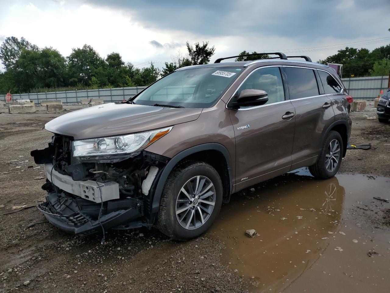 TOYOTA HIGHLANDER HYBRID