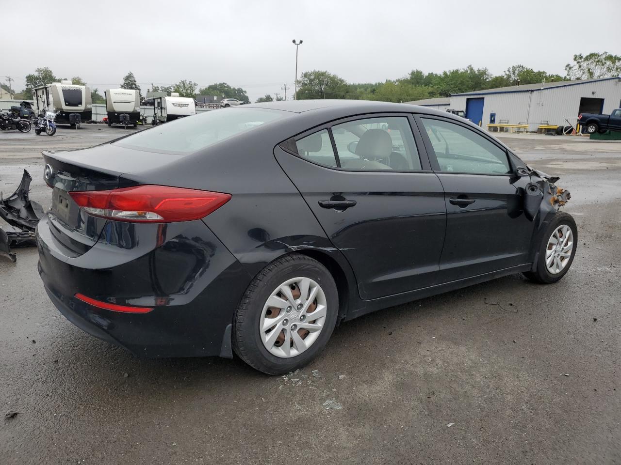 HYUNDAI ELANTRA SE