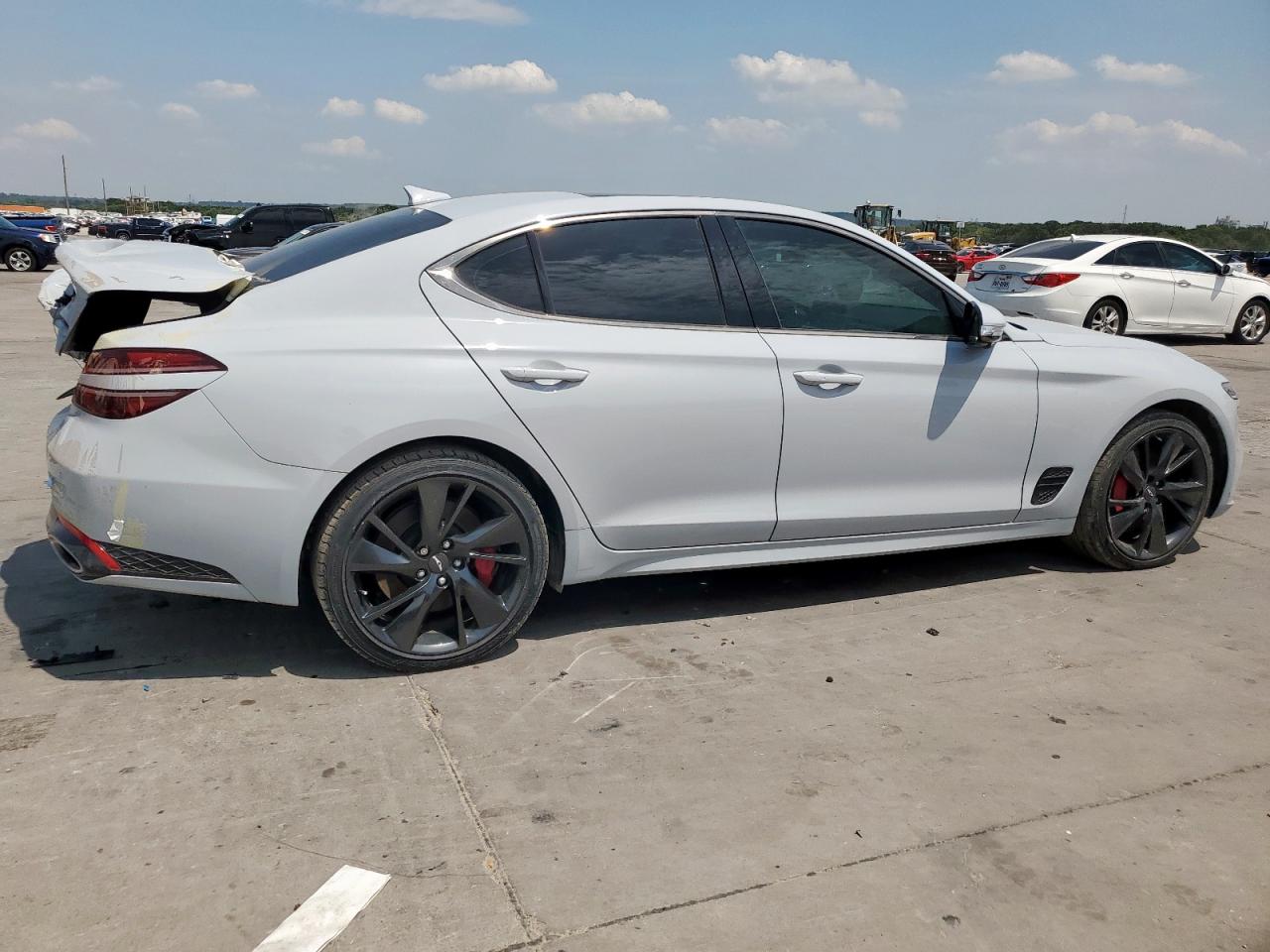 GENESIS G70 BASE