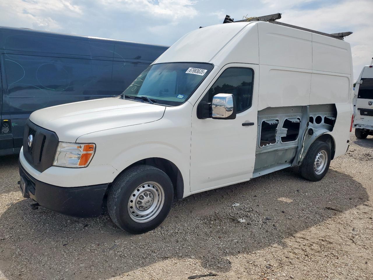 NISSAN NV2500 2500 S