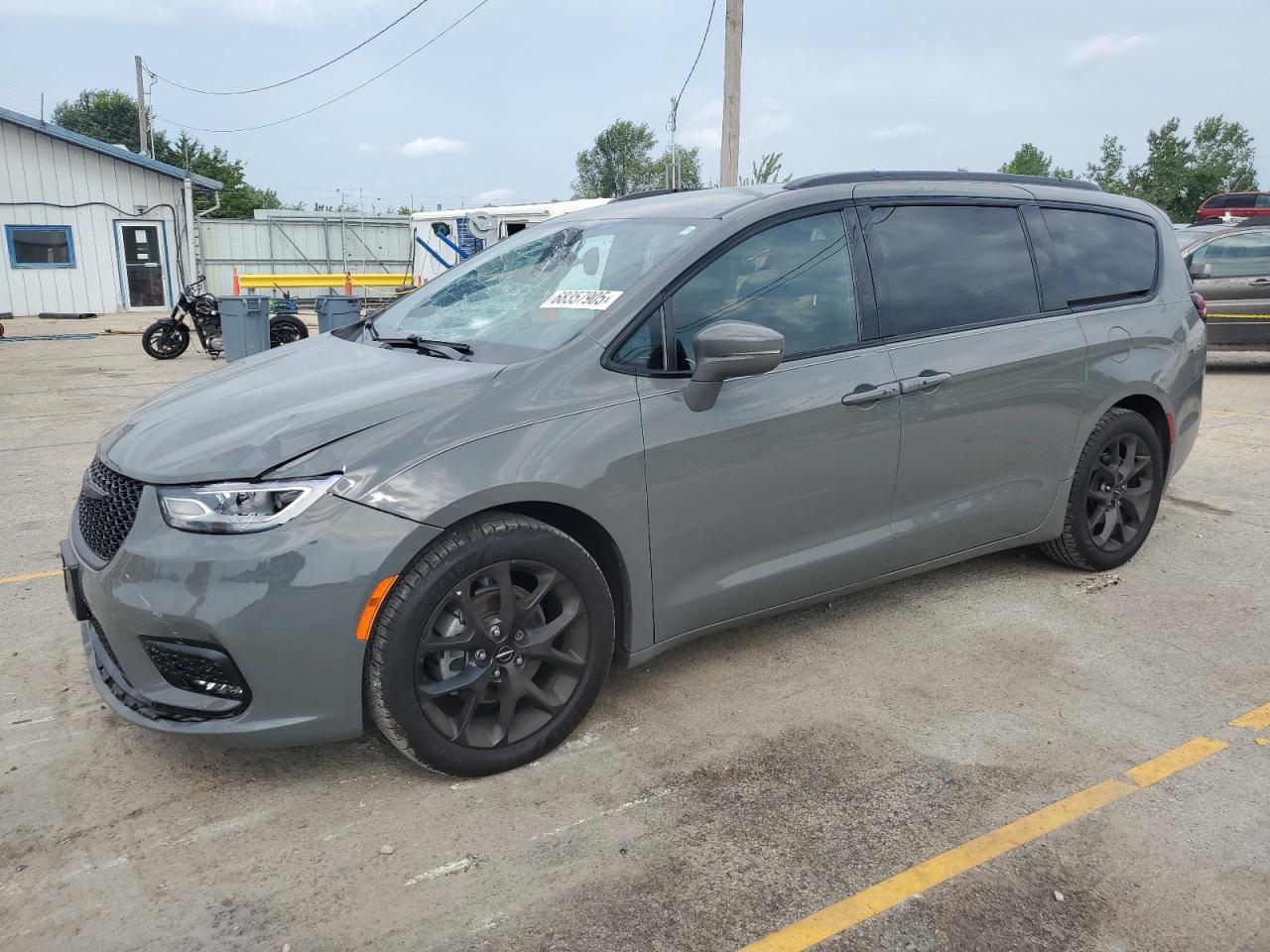 CHRYSLER PACIFICA TOURING