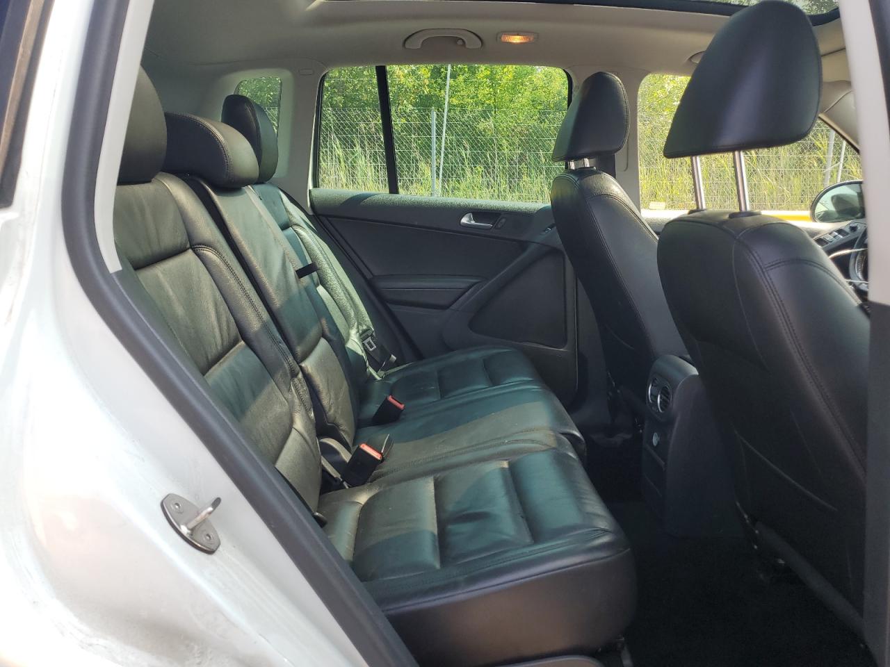 VOLKSWAGEN TIGUAN SPORT