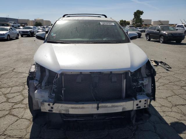 2019 TOYOTA HIGHLANDER LE 5TDZZRFH9KS328337