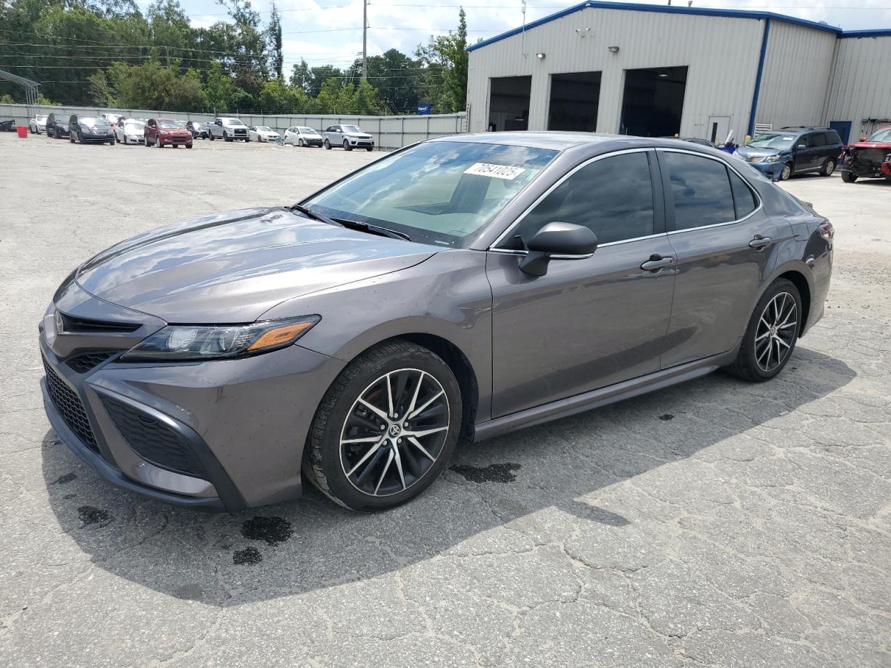 TOYOTA CAMRY SE NIGHT SHADE