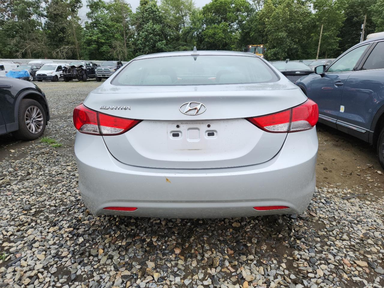 HYUNDAI ELANTRA GLS