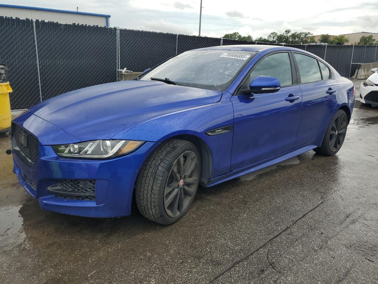 JAGUAR XE R - SPORT