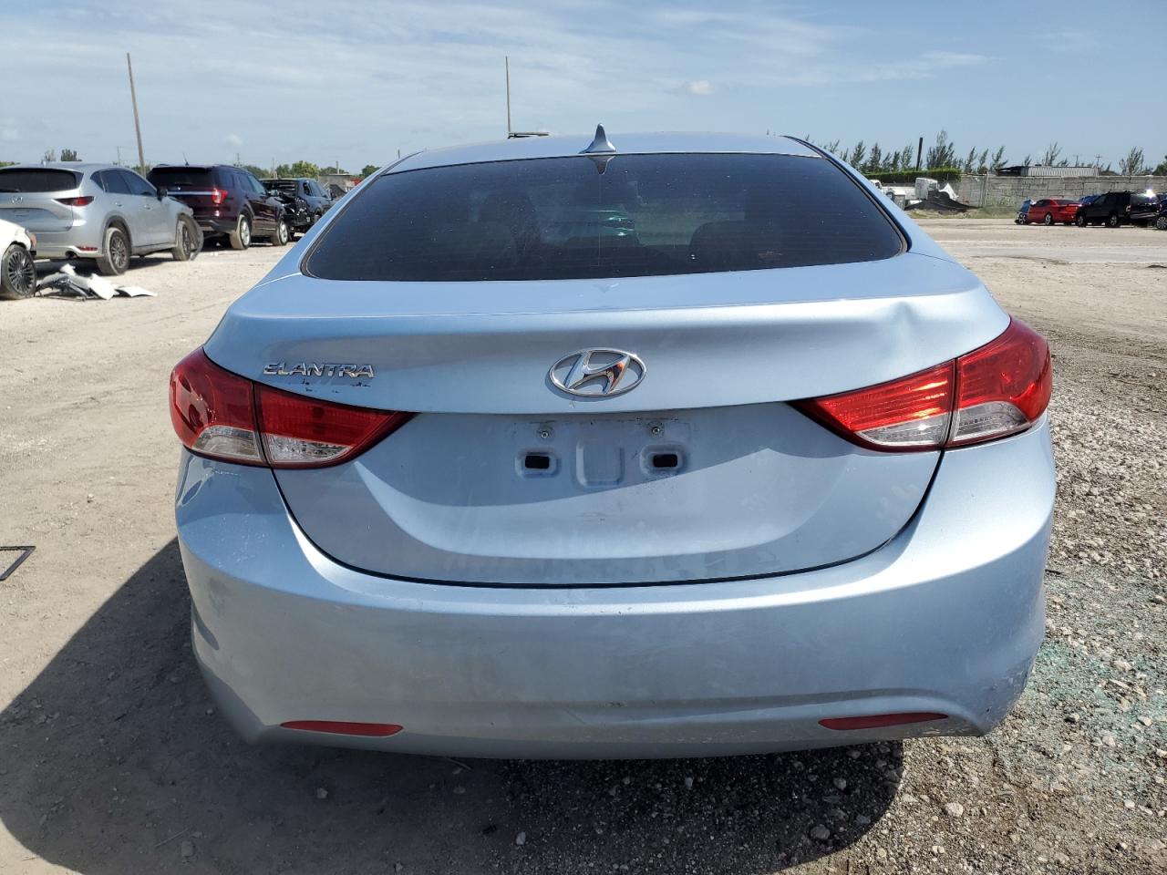HYUNDAI ELANTRA GLS