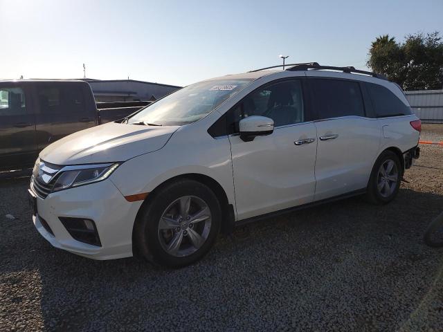 HONDA ODYSSEY EX 2018 white  gas 5FNRL6H74JB082479 photo #1