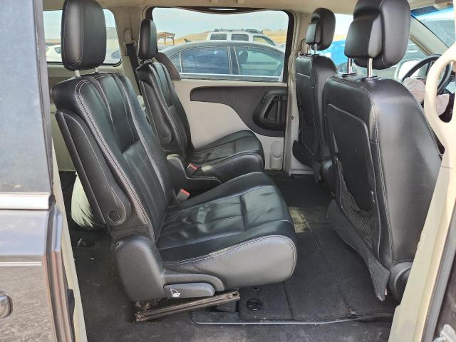 2015 CHRYSLER TOWN & COU - 2C4RC1BGXFR577194
